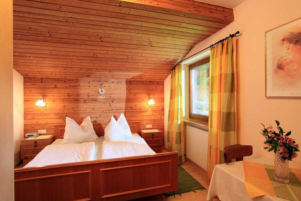 Haus Glanzern Apartment Westendorf Room photo